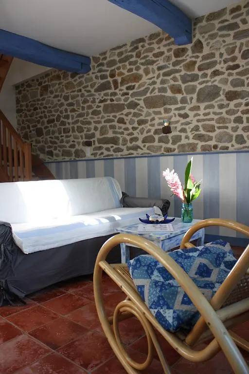 Les Keriaden'S Pleudihen-sur-Rance France